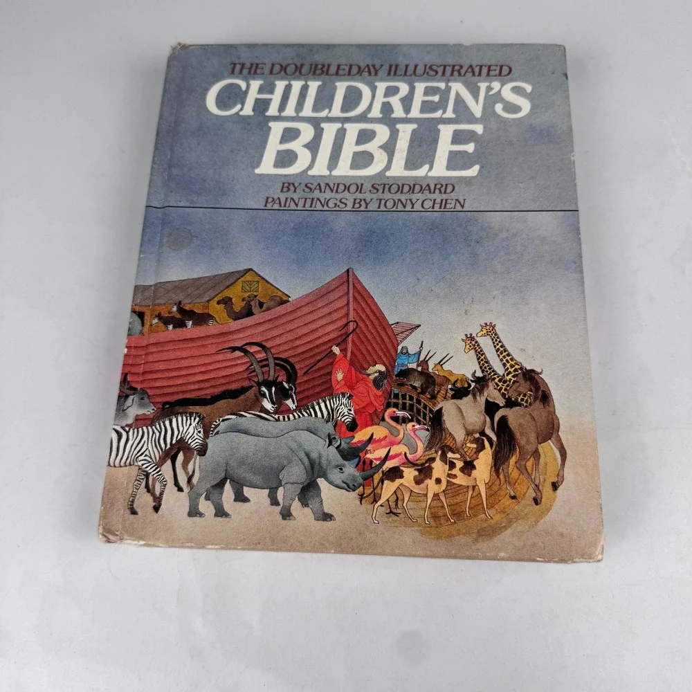Vintage 1983 Double Illustrated Childrens Bible Hardback Sandol Stoddard